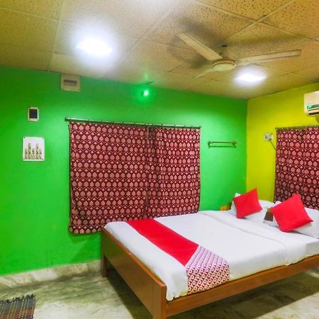 Oyo Flagship 35656 Vip Tower Guest House Dam Dam Exterior photo